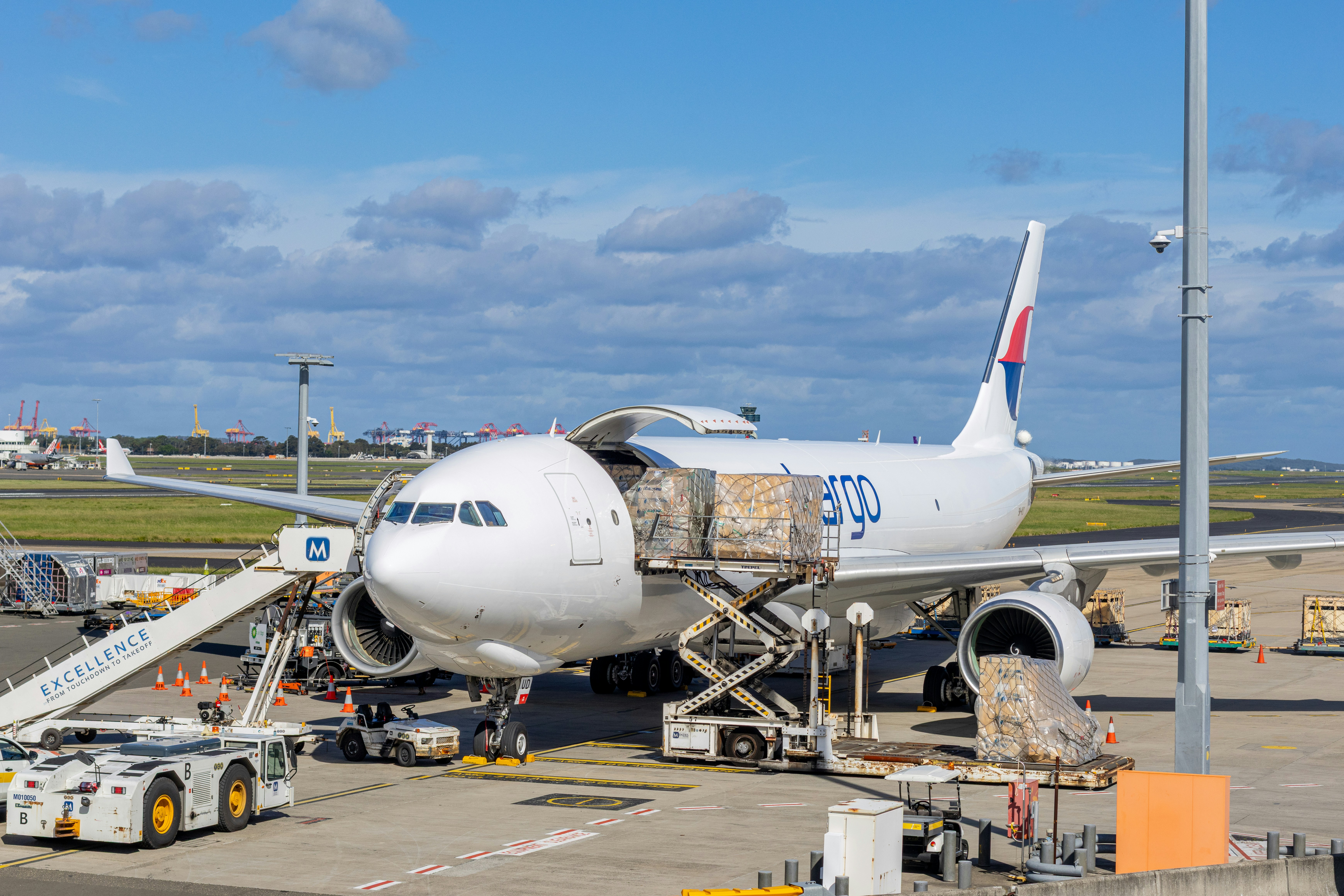 Air Freight thumbnail 2